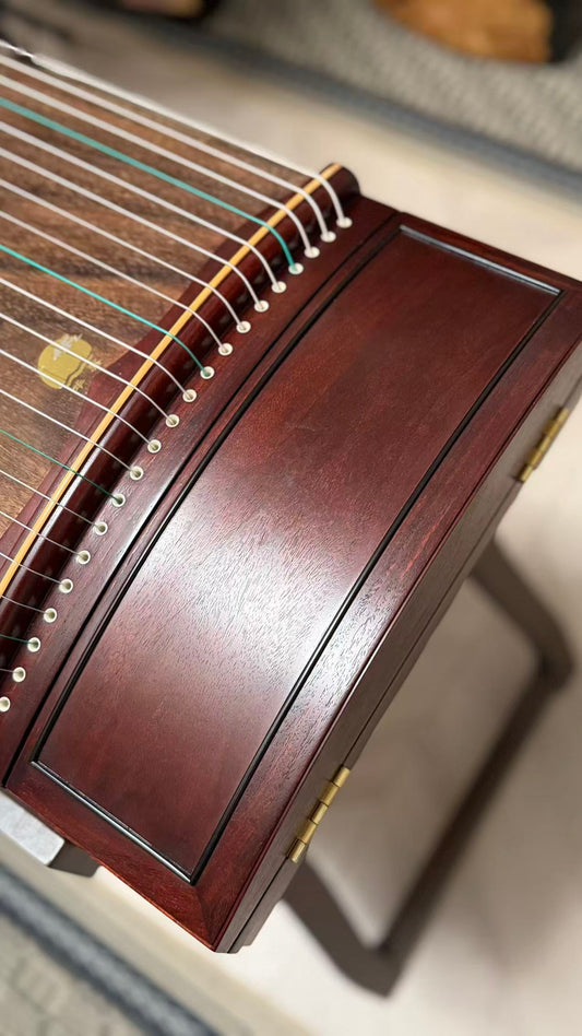 Huali Single- piece Carved Guzheng Zambia Rosewood 华黎整挖筝 赞比亚血檀素面