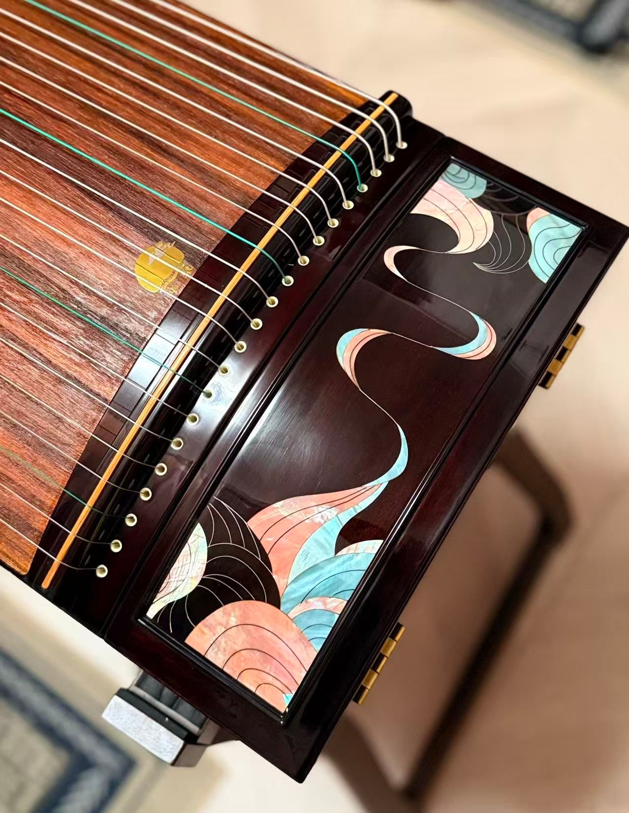 Huali Guzheng 上海华黎古筝 East Indian Rosewood 阔叶黄檀 shell inlay 似幻 “Reverie”