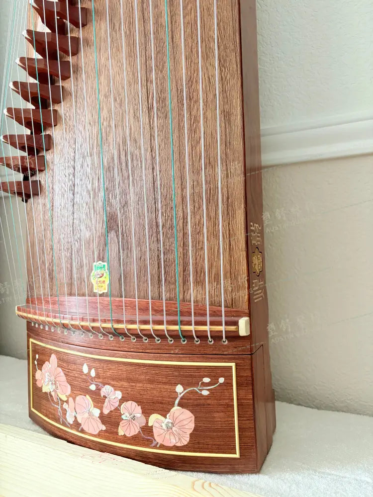 [cargo]Dunhuang 敦煌 ｜镜花蝶影 Echos of Blossoms and Butterflies