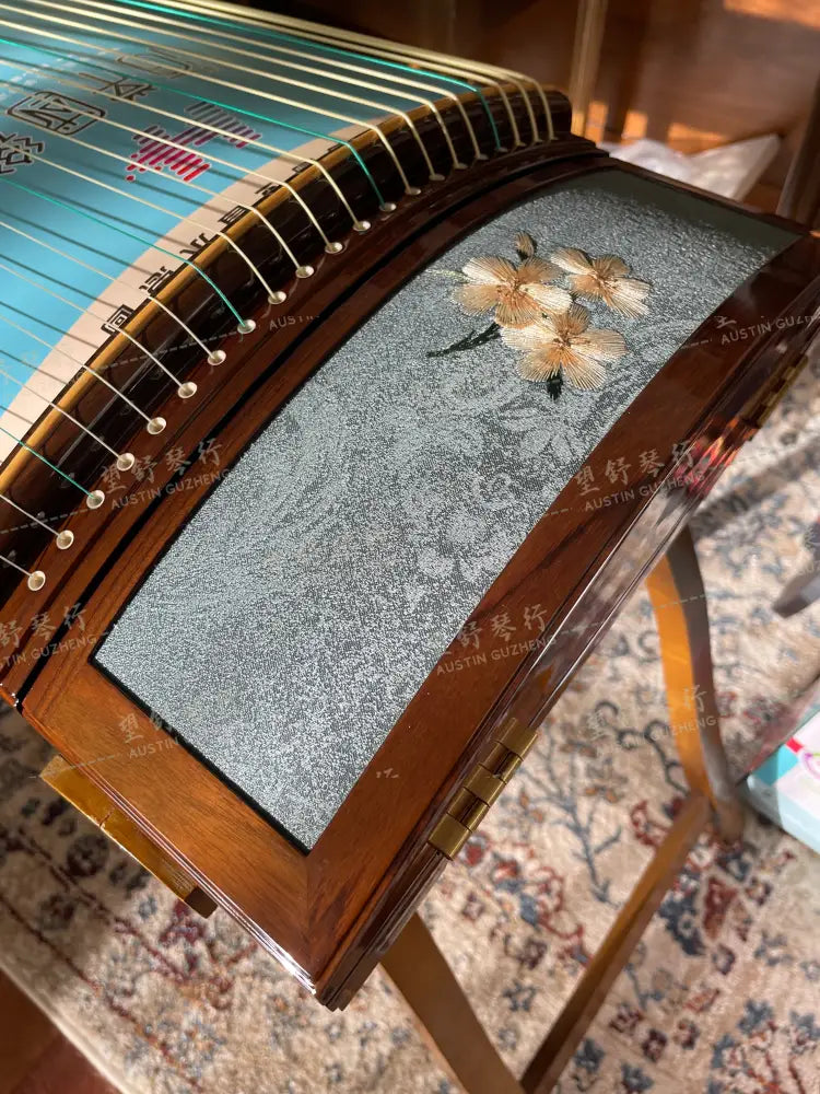 Haitang Guzheng 海棠国乐古筝 carved paulownia with embroidery 刺绣挖筝 YuWanFangLan 毓婉芳兰 East Indian Rosewood 阔叶黄檀