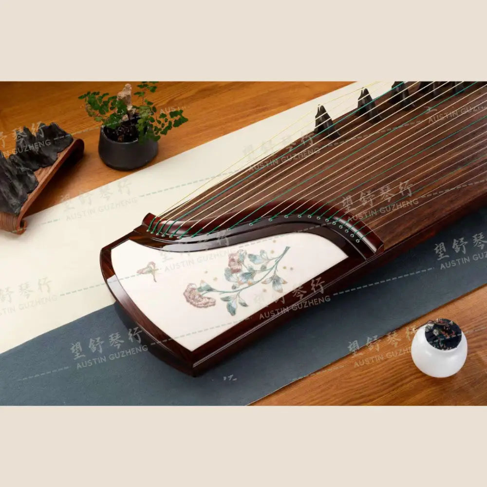 Haitang Guzheng 海棠国乐古筝 carved paulownia with embroidery 挖筝刺绣木槿 Mujin East Indian Rosewood 阔叶黄檀