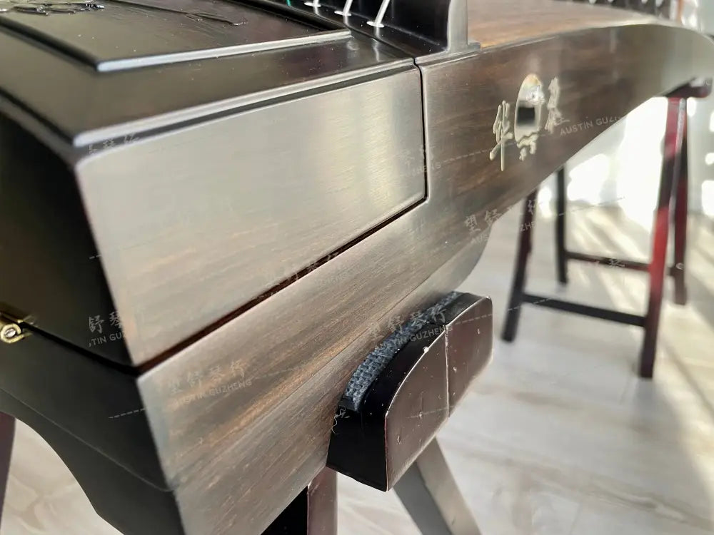 Huali Guzheng 上海华黎古筝 Ebony Wood 黑檀 with sculpted lotus flowers 木浮雕步步生莲 Ebony 黑檀