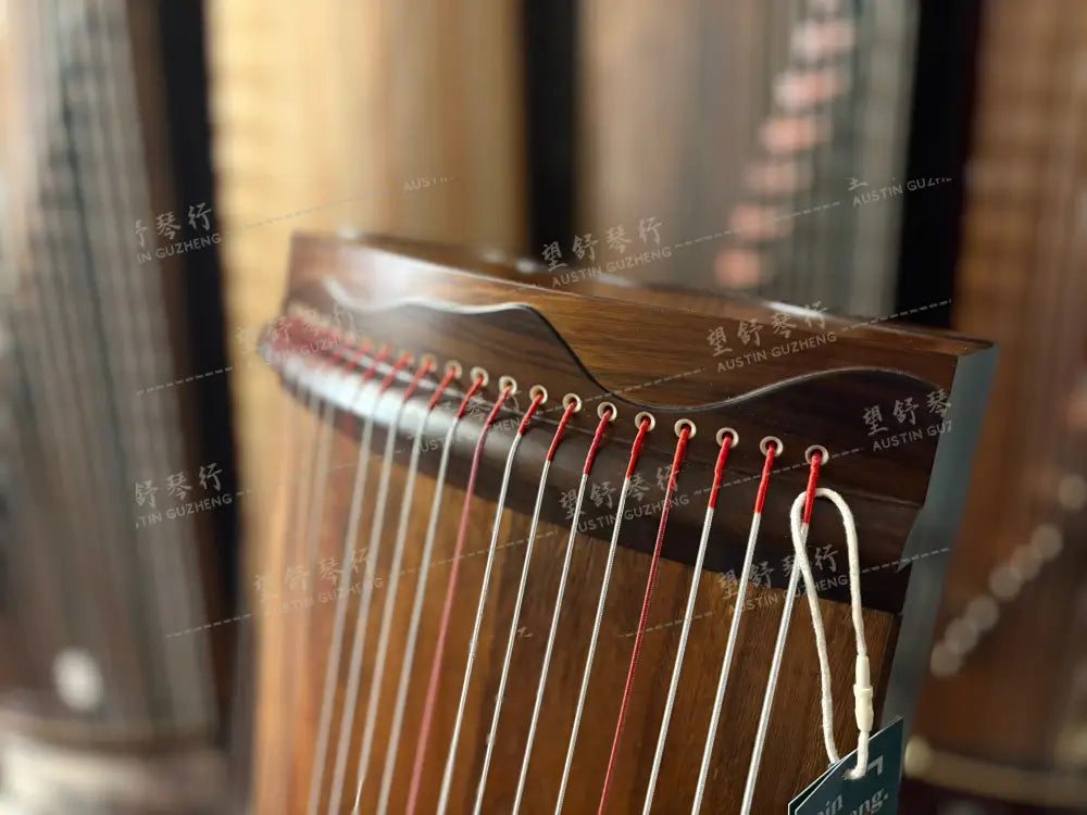 Qinsheng 琴晟 ｜ 珑月 1m整挖小筝. 100cm 39.4inch single-piece carved Travel Size “Luminous Moon” East Indian Rosewood 阔叶黄檀