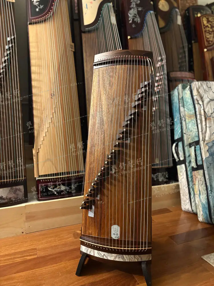 Qinsheng 琴晟 ｜ 珑月 1m整挖小筝. 100cm 39.4inch single-piece carved Travel Size “Luminous Moon” East Indian Rosewood 阔叶黄檀